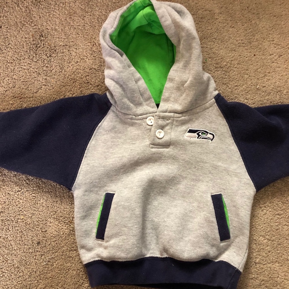 Seahawks sweatsuit 6-9 months